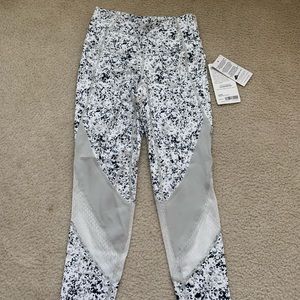 NWT Athleta 7/8 Legging